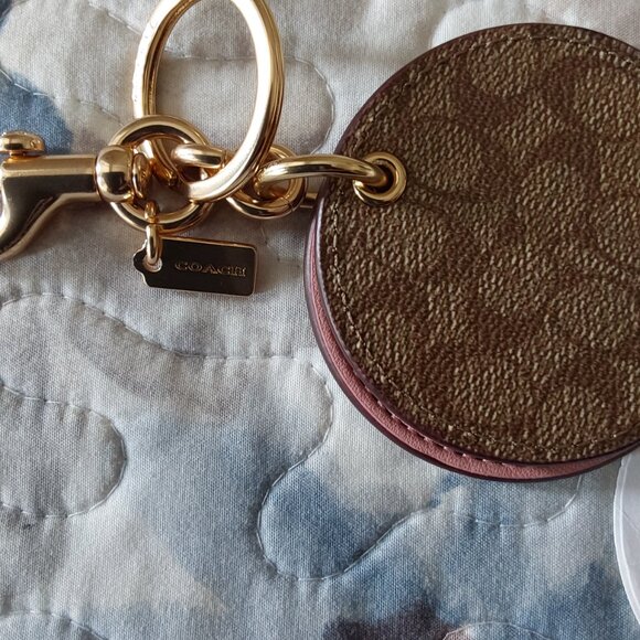 ***LOW START *** NIP Coach Mirror Purse Charm/Key Fob - Picture 6 of 11